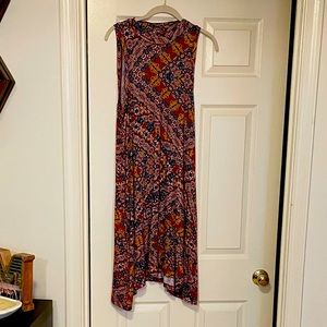 Sleeveless multi-print dress